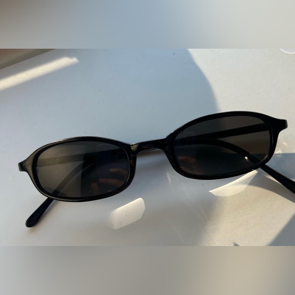 Deadstock 90’s inspired sunglasses